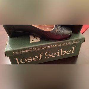 Josef Seibel pumps size 38